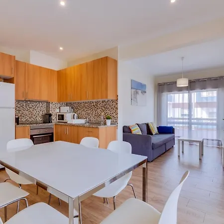 Apartment 2br - Near The At Homesbyfc Quarteira